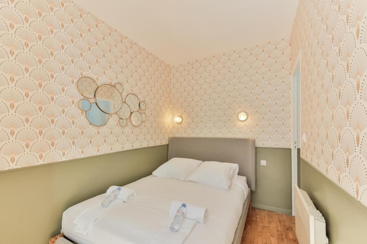 Independant Flat: Canal St Martin&Trains Stations! Paris Bagian luar foto