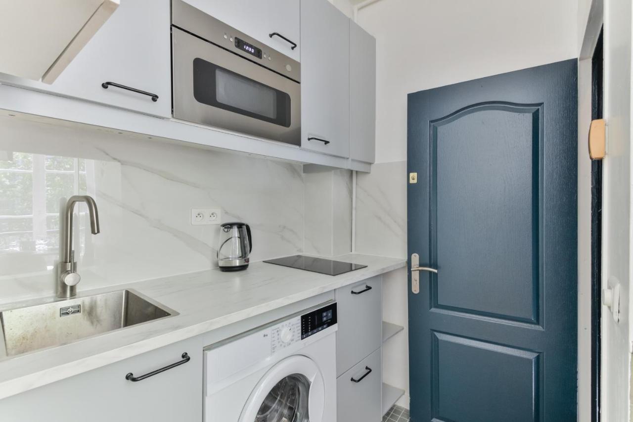Independant Flat: Canal St Martin&Trains Stations! Paris Bagian luar foto